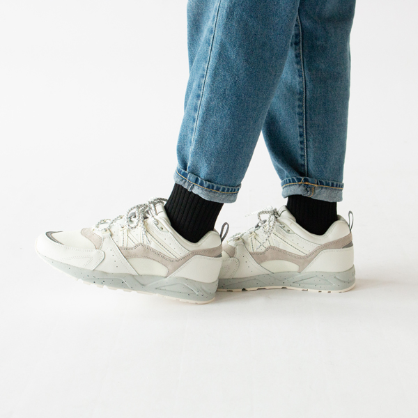 使いやすいアンクル丈(画像は女性サイズ) 使いやすいアンクル丈(画像は女性サイズ)