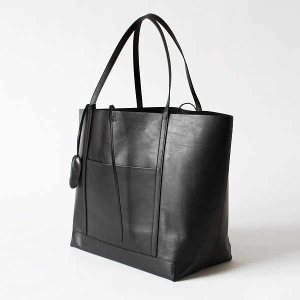 APERTO トートバッグ Maxi Tote APERTO トートバッグ Maxi Tote