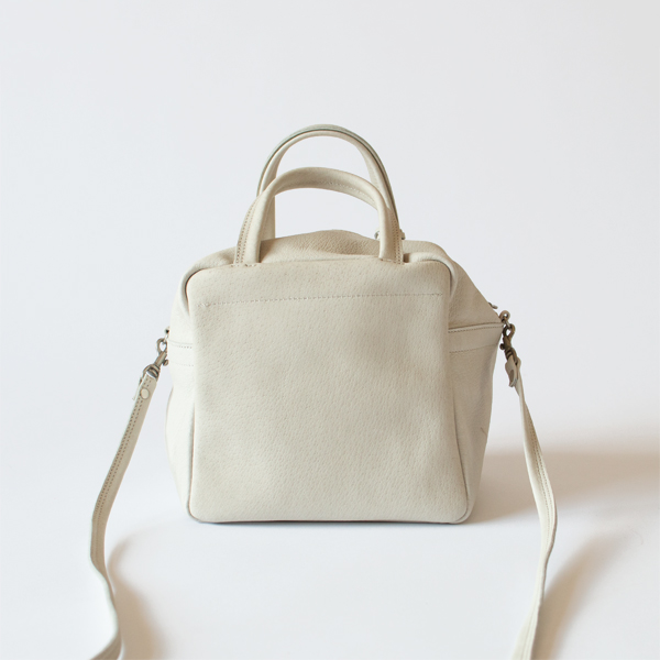 HALLIE 2WAYキューブポシェット(OATMEAL)