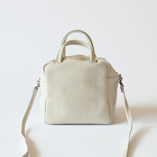 HALLIE 2WAYキューブポシェット／REN（レン）｜愛着を持ってずっと使い