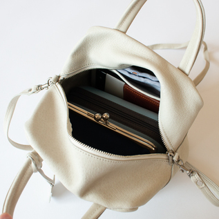 HALLIE 2WAYキューブポシェット／REN（レン）｜愛着を持ってずっと使い