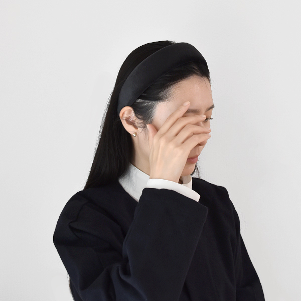 ベロアカチューシャ VV56／Jennifer Ouellette（ジェニファー
