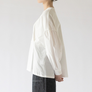WHITE、身長160cm WHITE、身長160cm