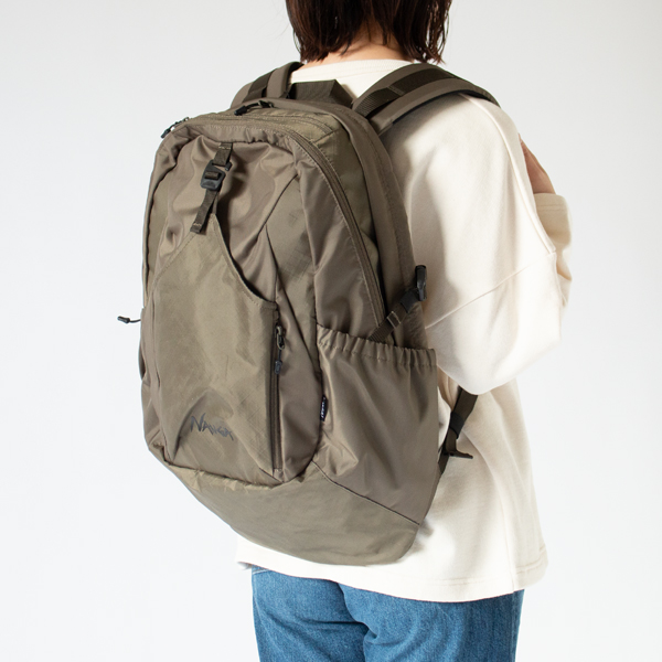 ECOPAK UR BACKPACK(OLV、身長156cm)