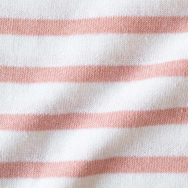 柔らかなピンク色が春夏らしい(BLANC PINK)