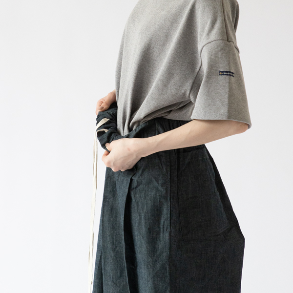 紐で調整できます 紐で調整できます