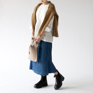 BLUE、身長160cm BLUE、身長160cm