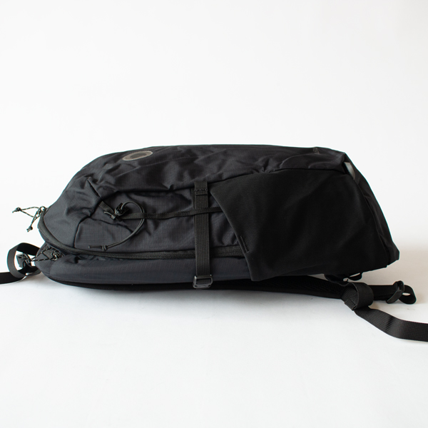 Abisko ソフトパック 16(Black)