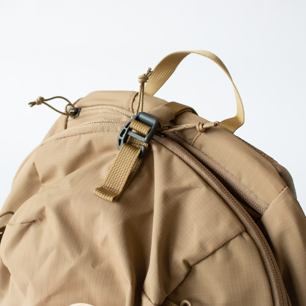 Abisko ソフトパック 16(Clay)