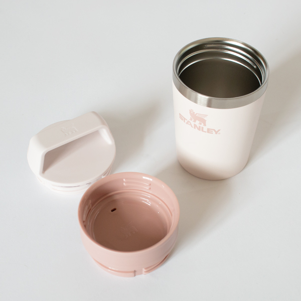 上蓋、内蓋、本体。パッキンは二つになってお手入れしやすくなりました