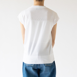 WHITE/M、身長160cm WHITE/M、身長160cm