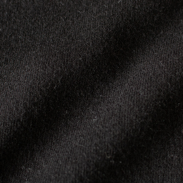 透け感が気にならない適度な厚み(NERO) 透け感が気にならない適度な厚み(NERO)