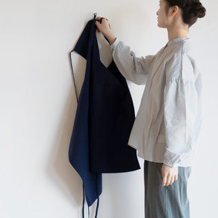 使わない時はフックに掛けておけます(NAVY) 使わない時はフックに掛けておけます(NAVY)