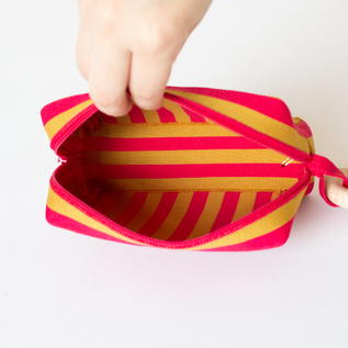 ストライプニットポーチ SMALL(PINK) ストライプニットポーチ SMALL(PINK)