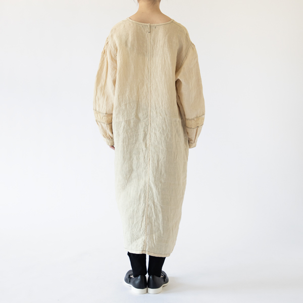 ECRU BEIGE・身長162cm