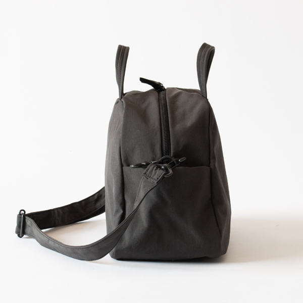 弱撥水シュリンクナイロンバッグ BIZU S(CHARCOAL)