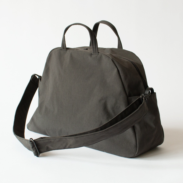 弱撥水シュリンクナイロンバッグ BIZU L(CHARCOAL)