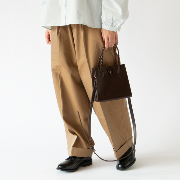 身長156cm(D.BROWN)