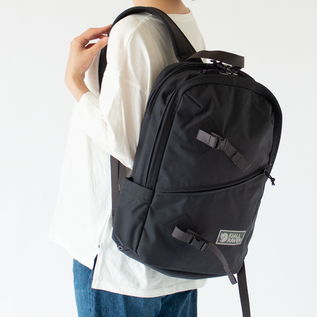 Vardag バックパック 17 Coal Black Vardag バックパック 17 Coal Black