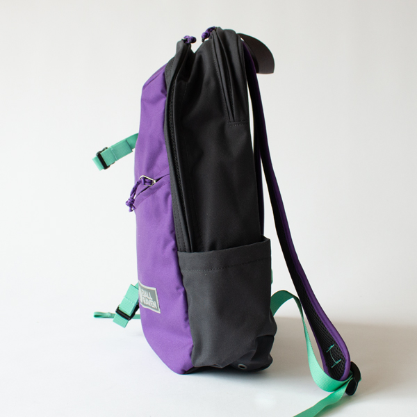 ボトルや折りたたみ傘の定位置に ボトルや折りたたみ傘の定位置に