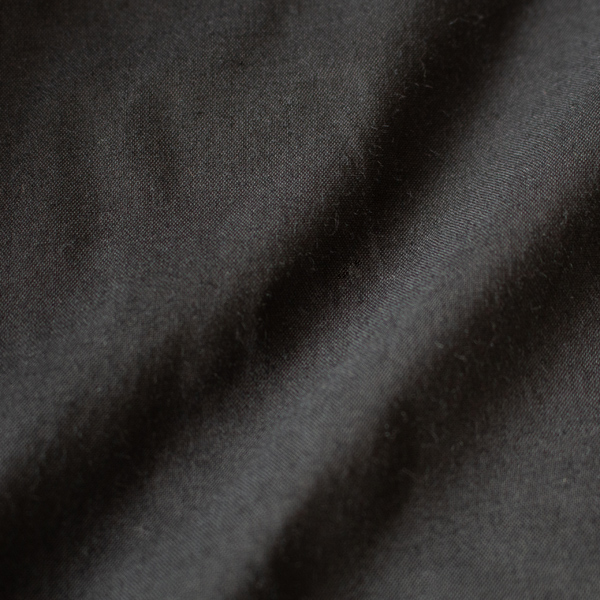 キメの細かい上質な綿60Sローン(BLACK)
