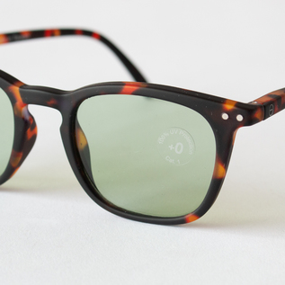 TORTOISEのフレームとライトグリーンのレンズ。(TORTOISE×LIGHT GREEN) TORTOISEのフレームとライトグリーンのレンズ。(TORTOISE×LIGHT GREEN)