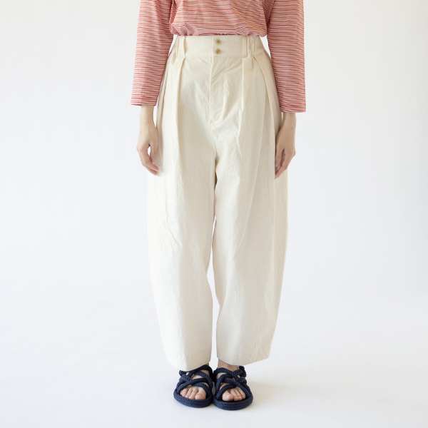 WHT、身長160cm WHT、身長160cm