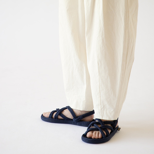長めの着丈(WHT、身長160cm)