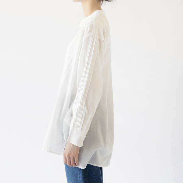 ホワイト（身長：162cm）
