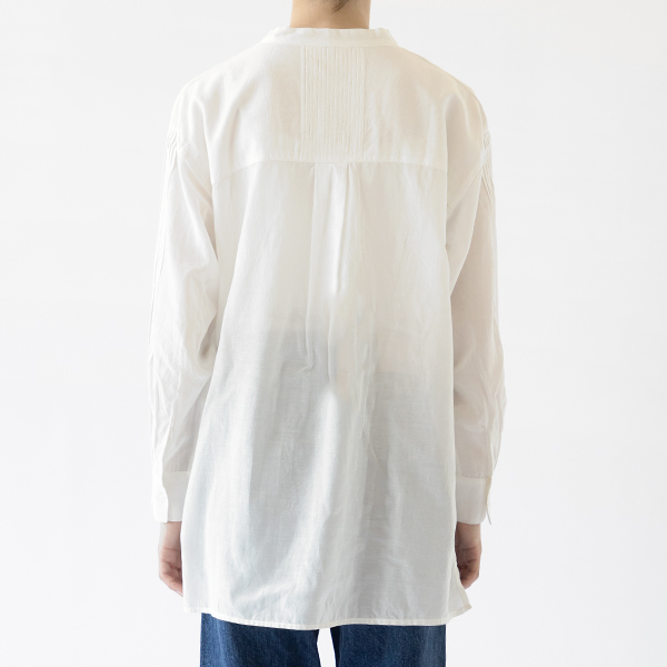 ホワイト（身長：162cm）