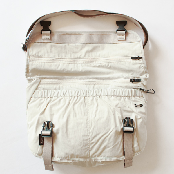 ショルダーバッグ Cinch Messenger（Oat）