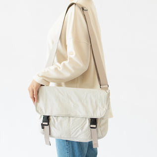 Cinch｜ショルダーバッグ Messenger／bellroy（ベルロイ）｜愛着を持っ