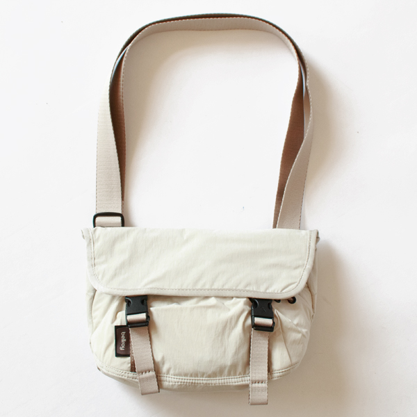 ショルダーバッグ Cinch Mini Messenger(Oat)