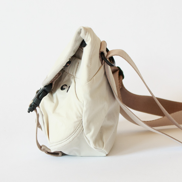 Cinch｜ショルダーバッグ Mini Messenger／bellroy（ベルロイ）｜愛着