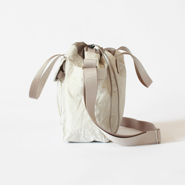 2WAYバッグ Cinch Bucket Bag(Oat)