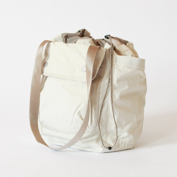 トートバッグ Cinch Tote（Oat）