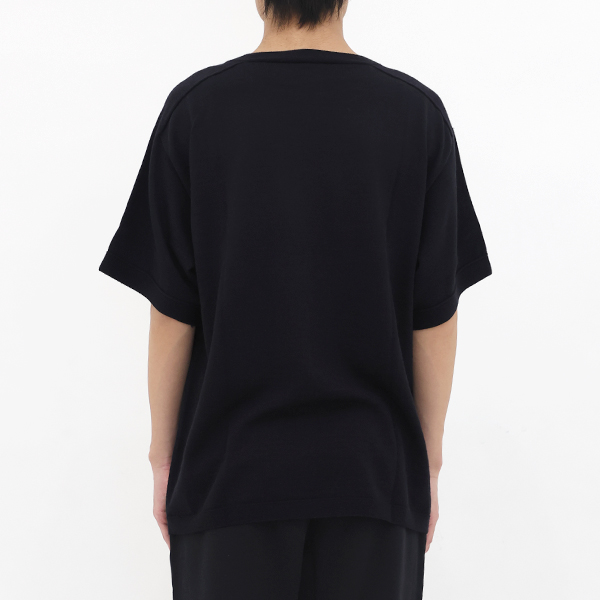 L・身長180cm