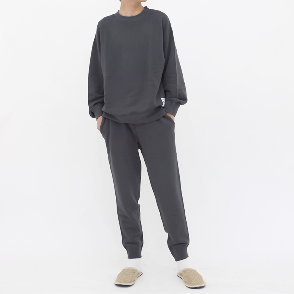 L・身長180cm
