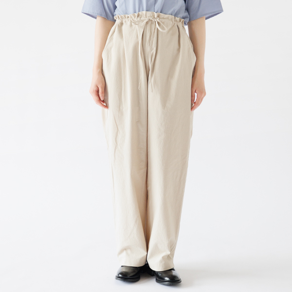 BEG、身長163cm BEG、身長163cm