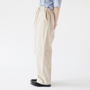 BEG、身長163cm BEG、身長163cm