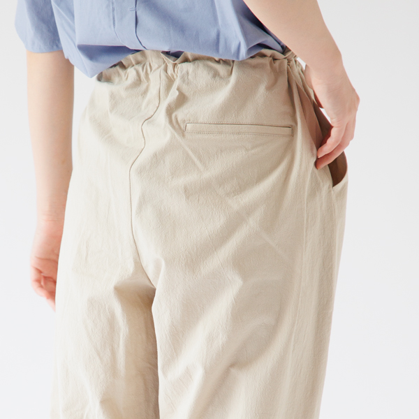 後は右側にのみポケットあり(BEG、身長163cm) 後は右側にのみポケットあり(BEG、身長163cm)