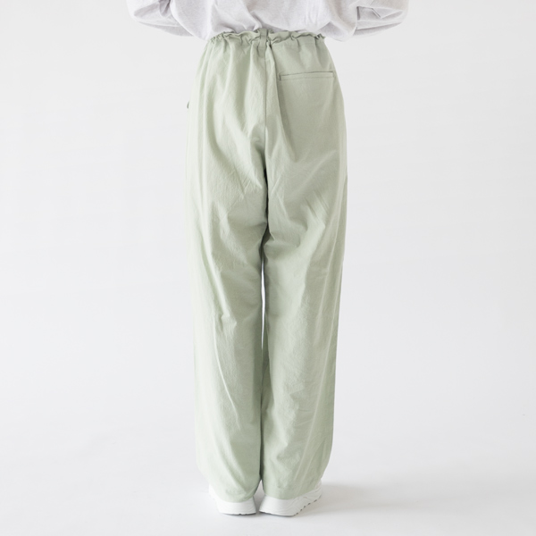 GRN、身長163cm GRN、身長163cm