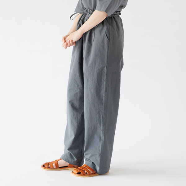 GRY、身長163cm GRY、身長163cm