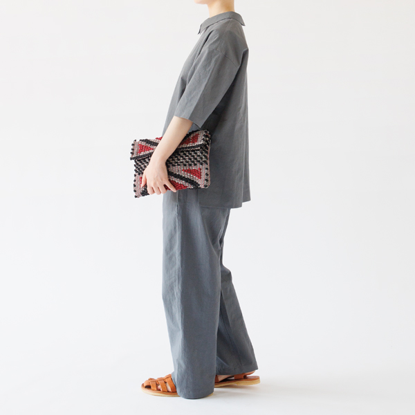 GRY、身長163cm GRY、身長163cm