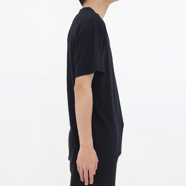 身長180cm　Lサイズ着用