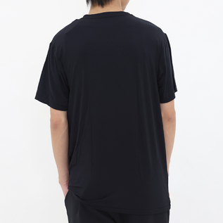 身長180cm　Lサイズ着用