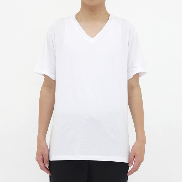 身長180cm　Lサイズ着用