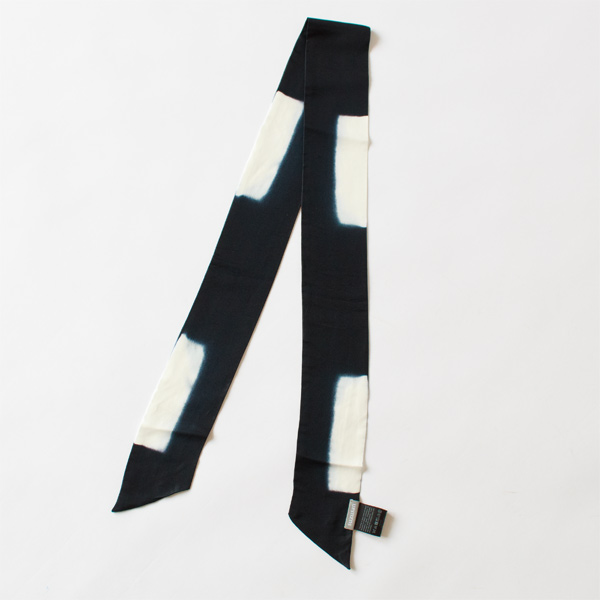 Itajime Shibori Blackシルクツイル絞り染めタイスカーフ Itajime Shibori Blackシルクツイル絞り染めタイスカーフ