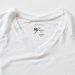 VネックTシャツ（WH）