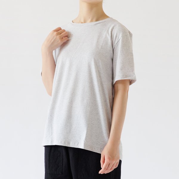 合わせやすいカラー(GREY MELANGE・身長163cm)